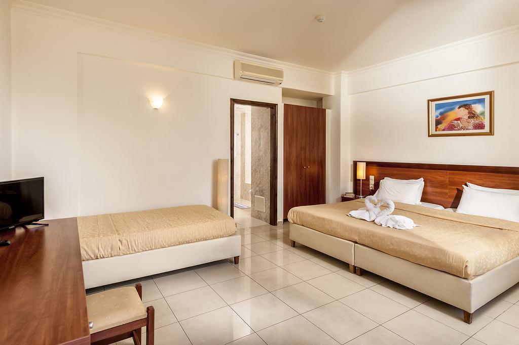 Adelais Hotel Tavronitis Esterno foto